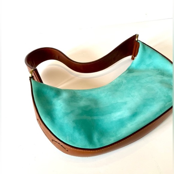 COPY - Stunning Suede and Leather Oscar De La Renta Hobo Bag - Picture 1 of 10